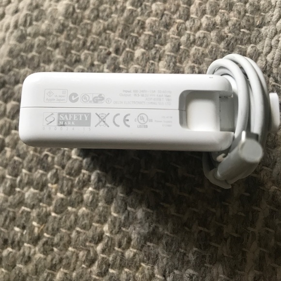 MacBook Power Adapter - Picture 3 of 3