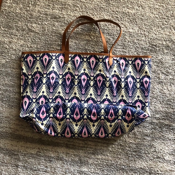 Stella & Dot Reversible Voyage Tote - Picture 2 of 4