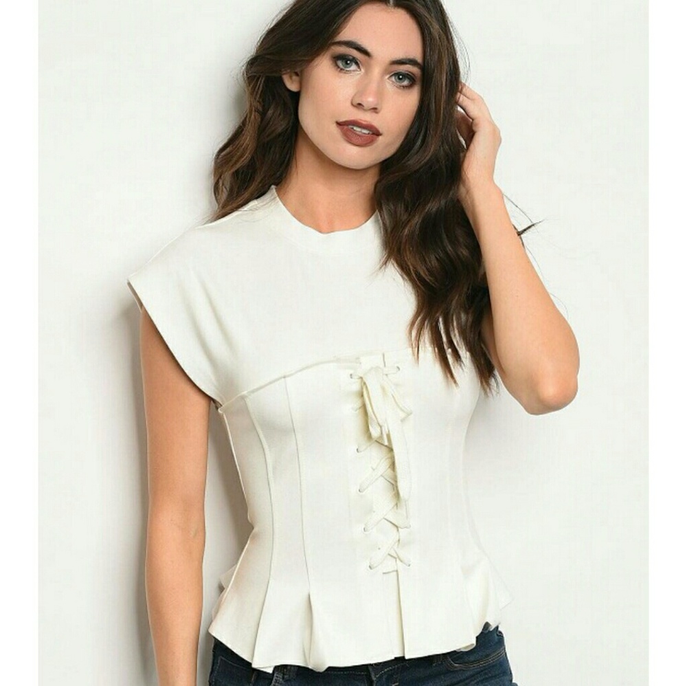Last day saleLadies fashion short sleeve lace up