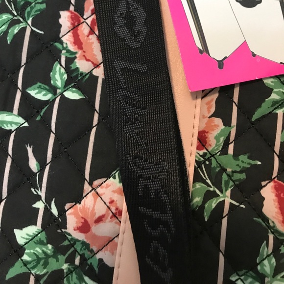 Betsey Johnson Floral Weekender w Flower Charm - Picture 6 of 8