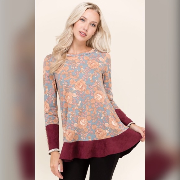 LAST 2! ❤️Stunning Velvet Trim Floral Print Tunic - Picture 2 of 5