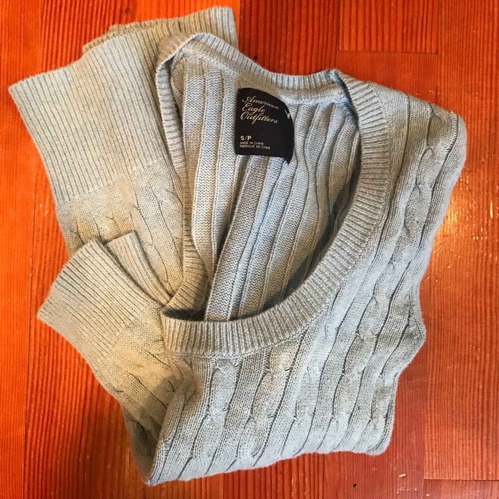 Light blue American eagle knitted sweater