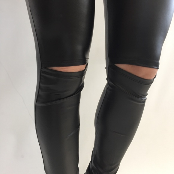 Vegan Leather Cutout Leggings - Picture 4 of 4