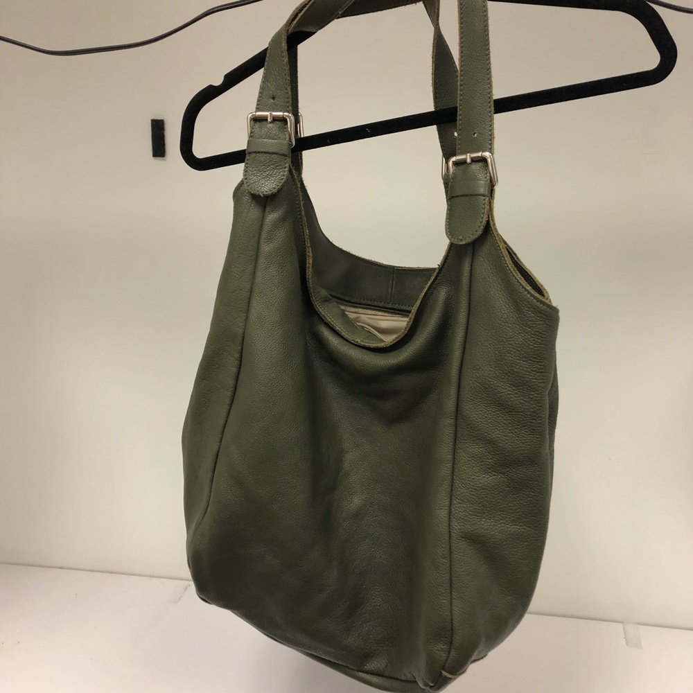 Vera Pelle Army Green Zipper Bag