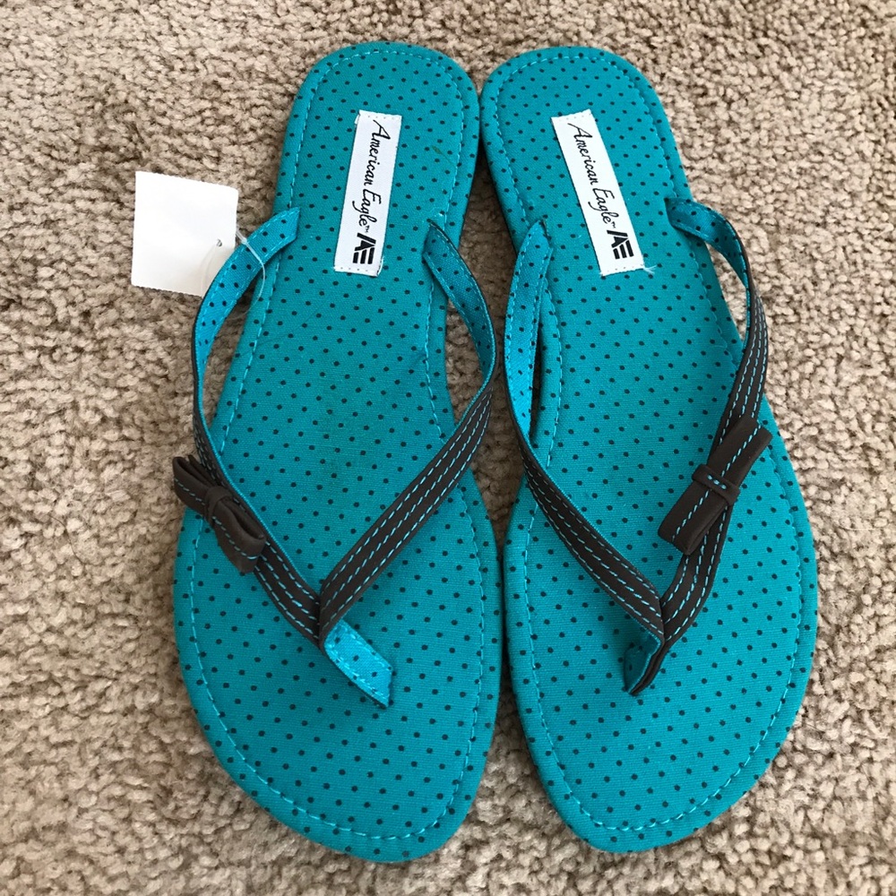 American Eagle Flip Flops