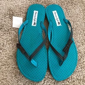 American Eagle Flip Flops