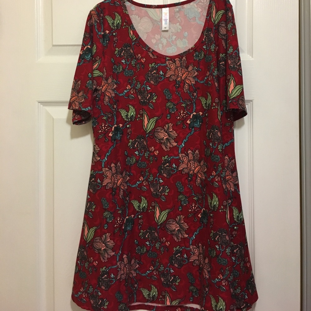 Lularoe perfect tee