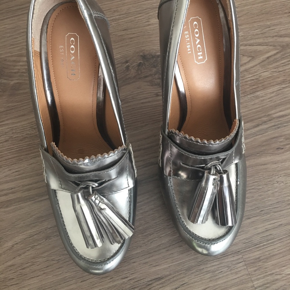 Women’s shoes