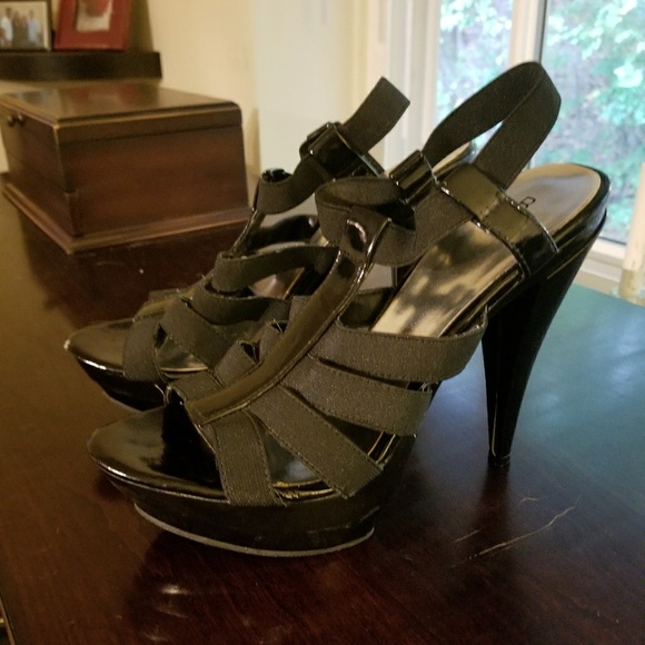 Bakers Platform cutout strappy heels - Picture 3 of 7