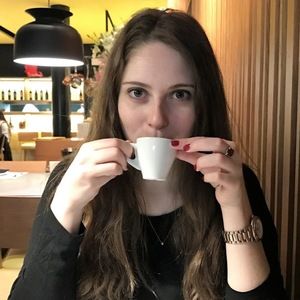 Meet your Posher, Stephanie