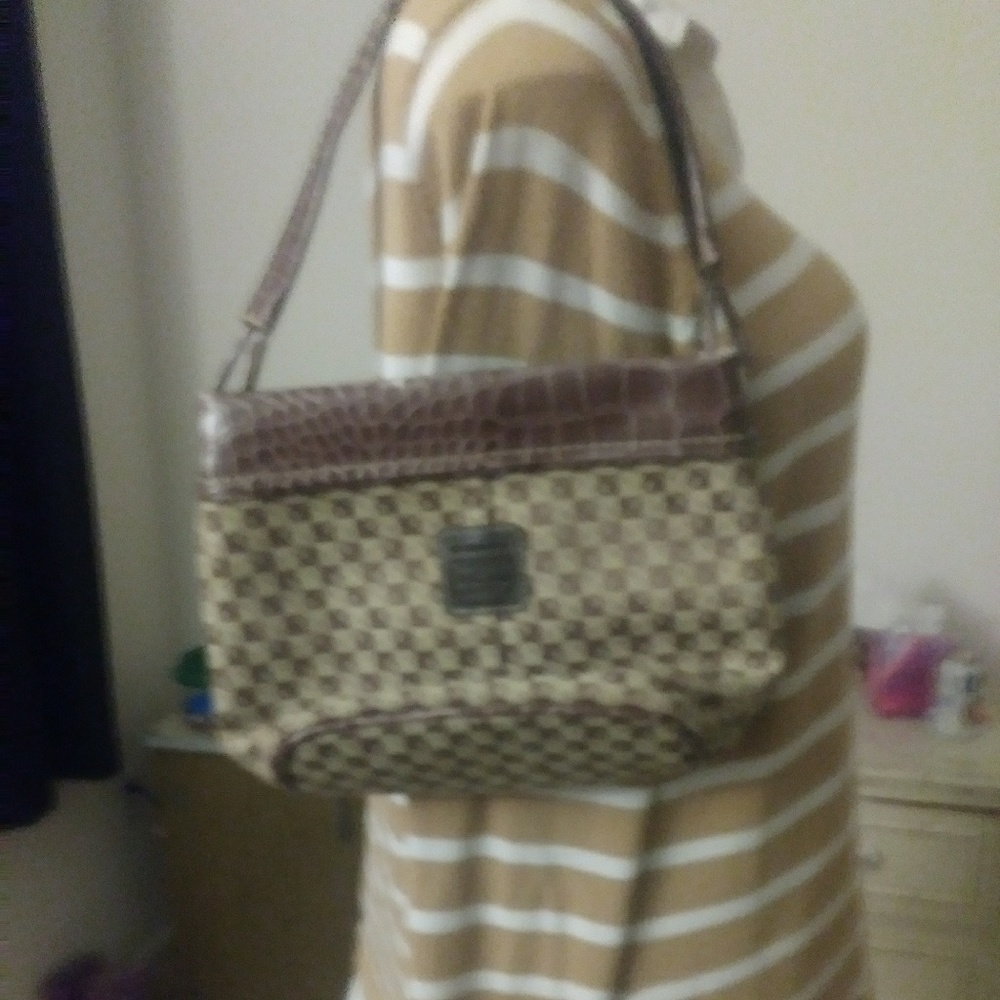 👜Liz Claiborne Bag and wallet