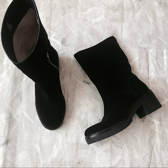 [ Michael Kors] Black Suede Boots - Picture 2 of 4