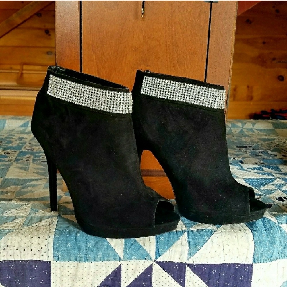 Peep toe booties - Picture 2 of 5