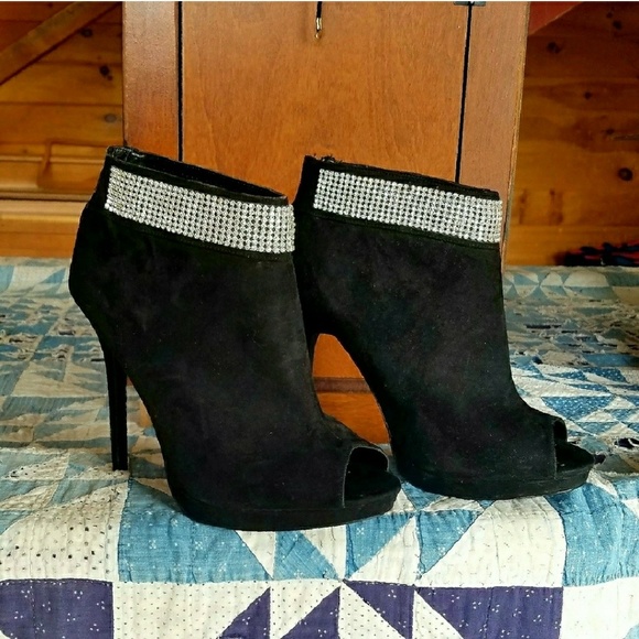Peep toe booties - Picture 2 of 5