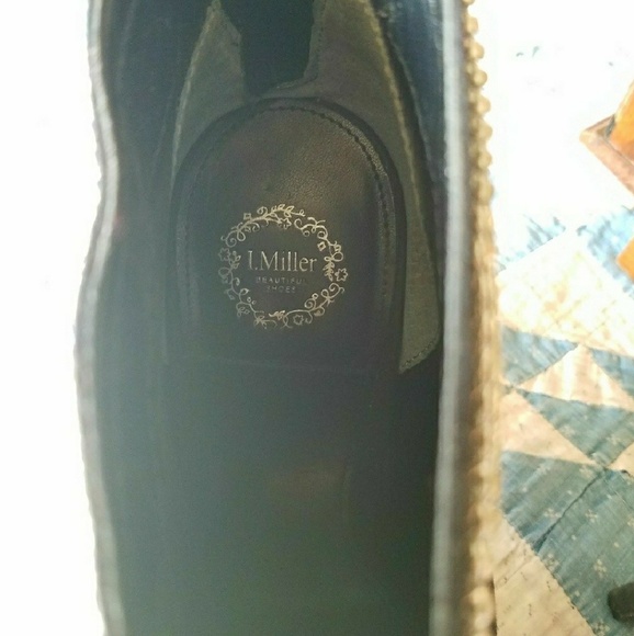 Peep toe booties - Picture 4 of 5