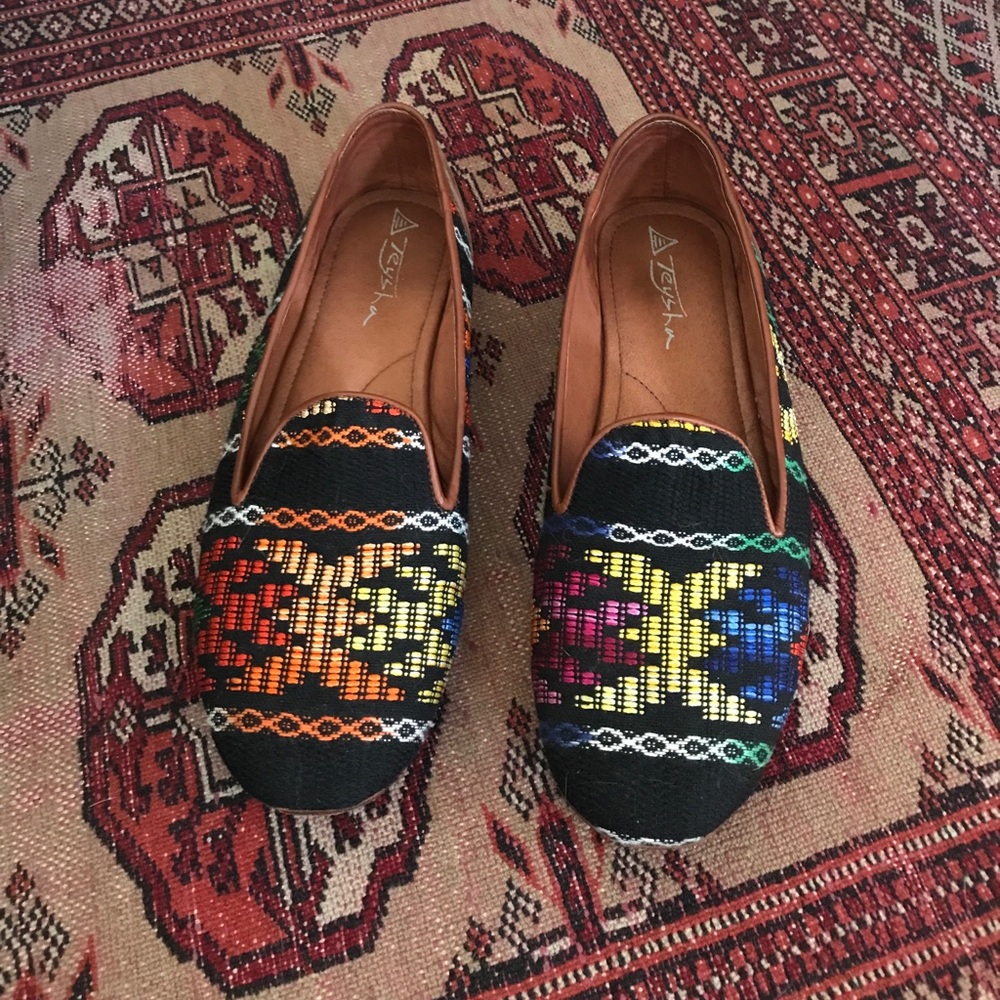 Teysha Guatemalan woven smoking slippers