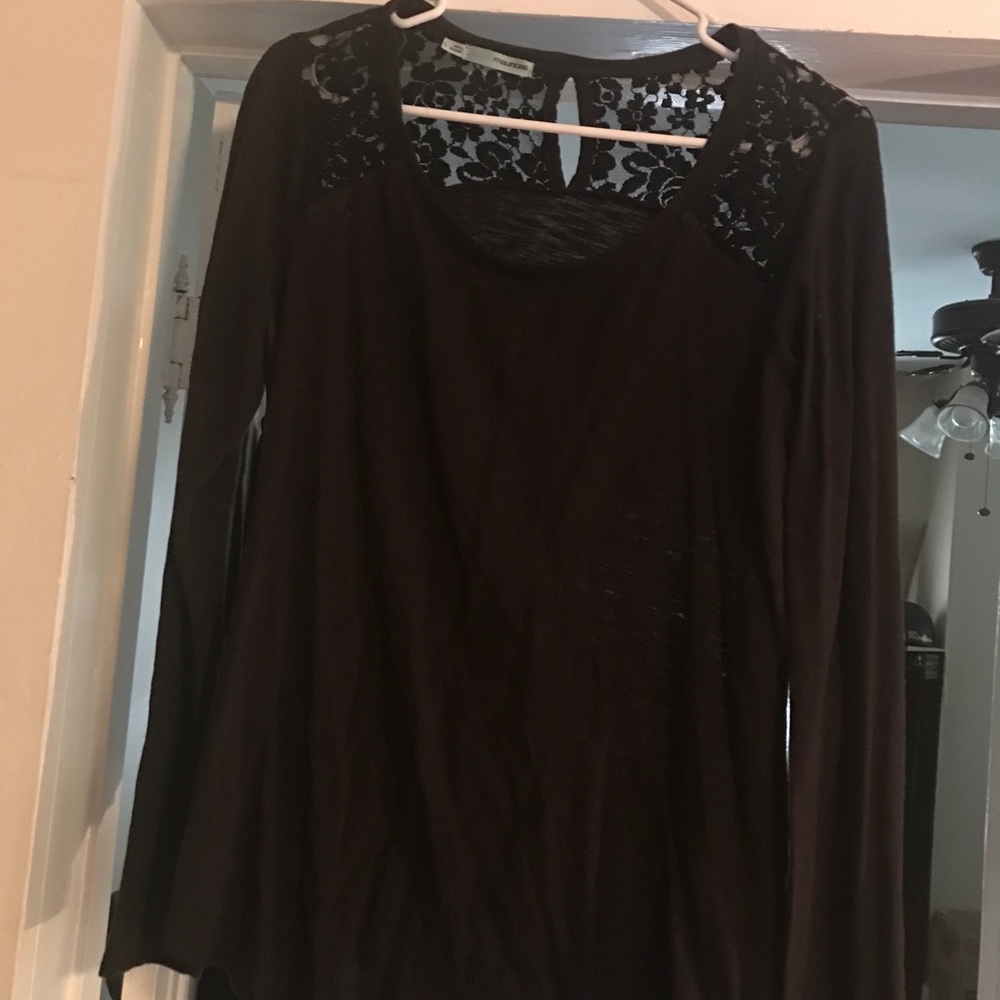 Long sleeve black shirt