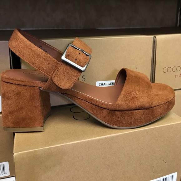 Heels - Picture 2 of 3