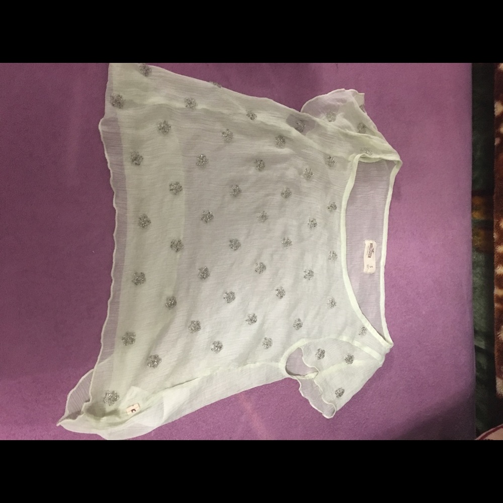 Hollister top