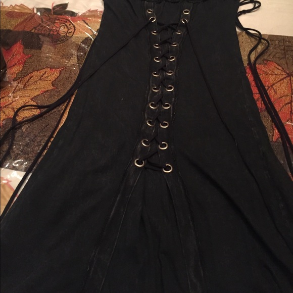 Strapless black dress with corset back - Picture 3 of 4