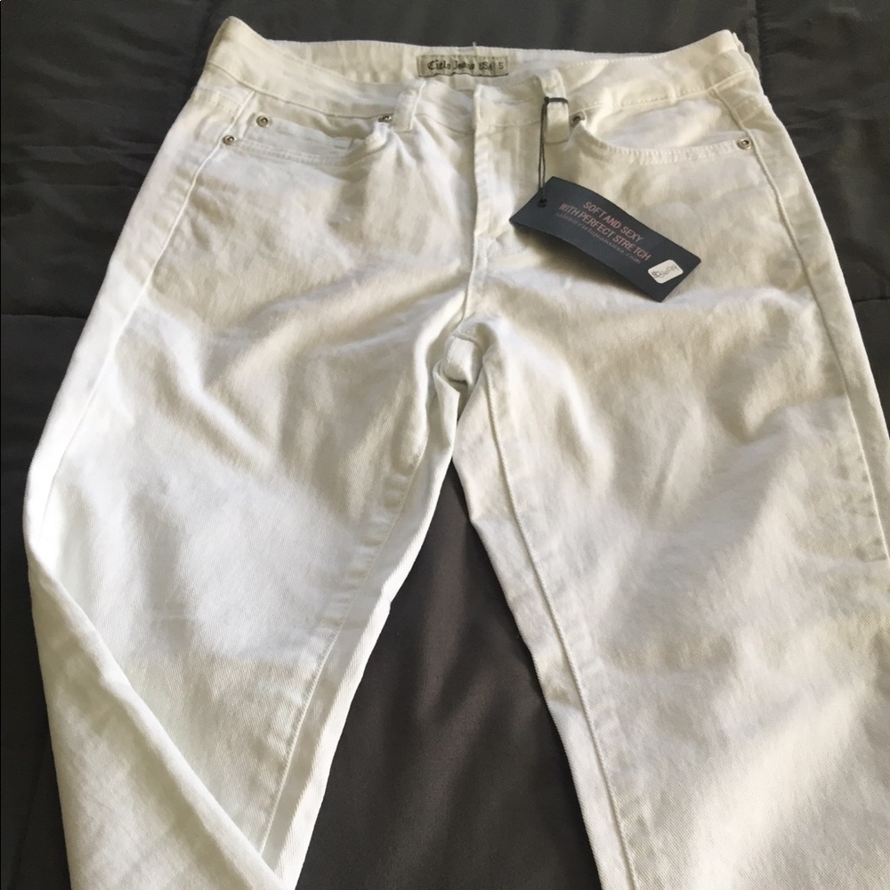 White stretch jeans