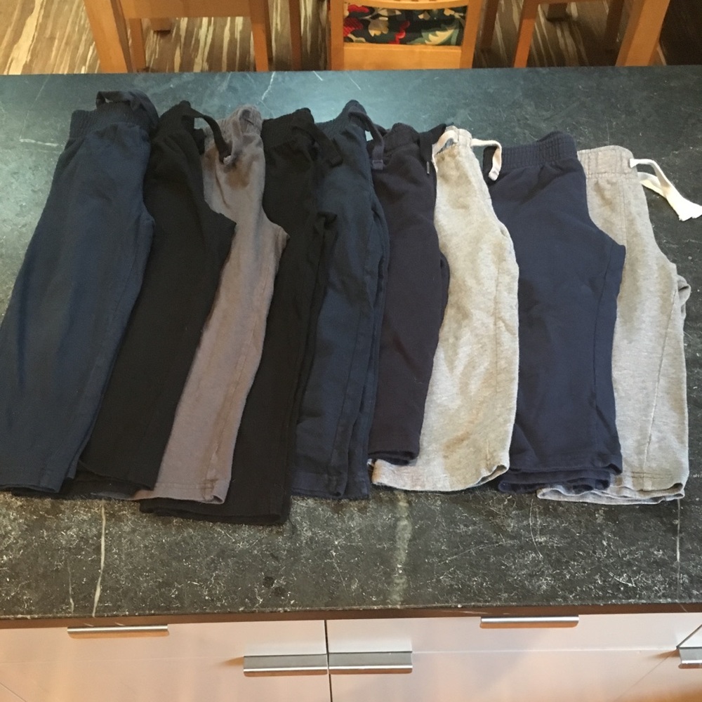 Price ✂️ Lot of 9 pairs of cotton pants size 3T