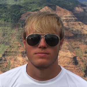 Meet your Posher, Carson