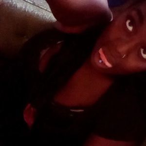 Meet your Posher, Regina