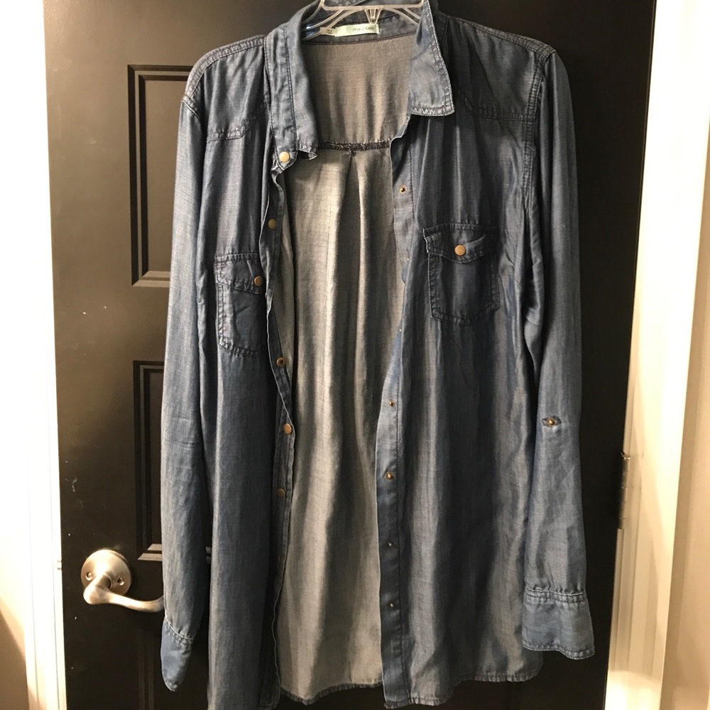 Maurice’s thin jean button up.