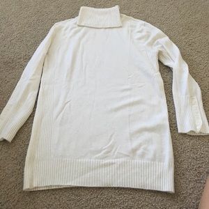 3/4 length sleeve turtleneck