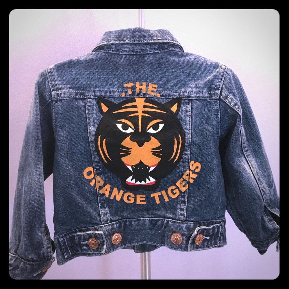 Boys denim jacket 🔥NEW LISTING🔥