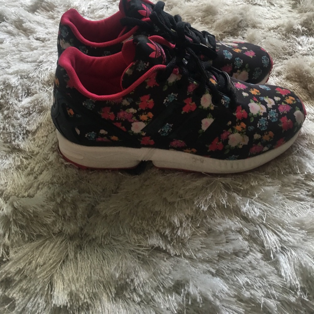 Girls adidas size 4