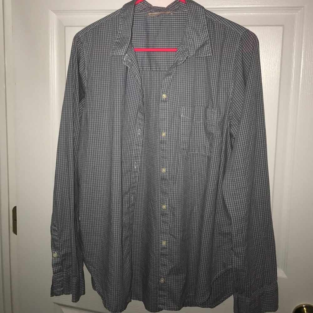 A&F  blue and white gingham button down (SZ L)