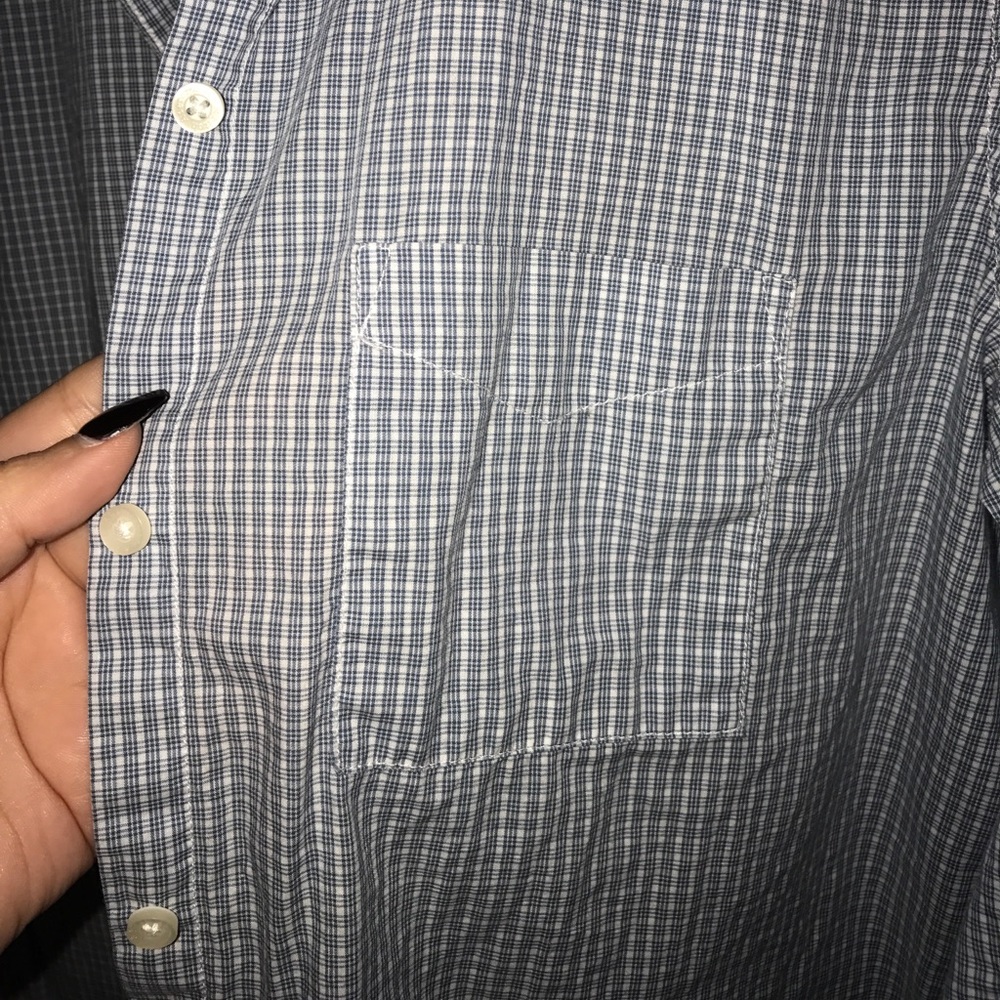 A&F blue and white gingham button down (SZ L) - Picture 3 of 4