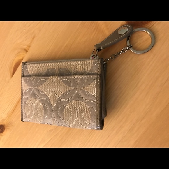 Authentic Coach key-ring card holder - Picture 2 of 4