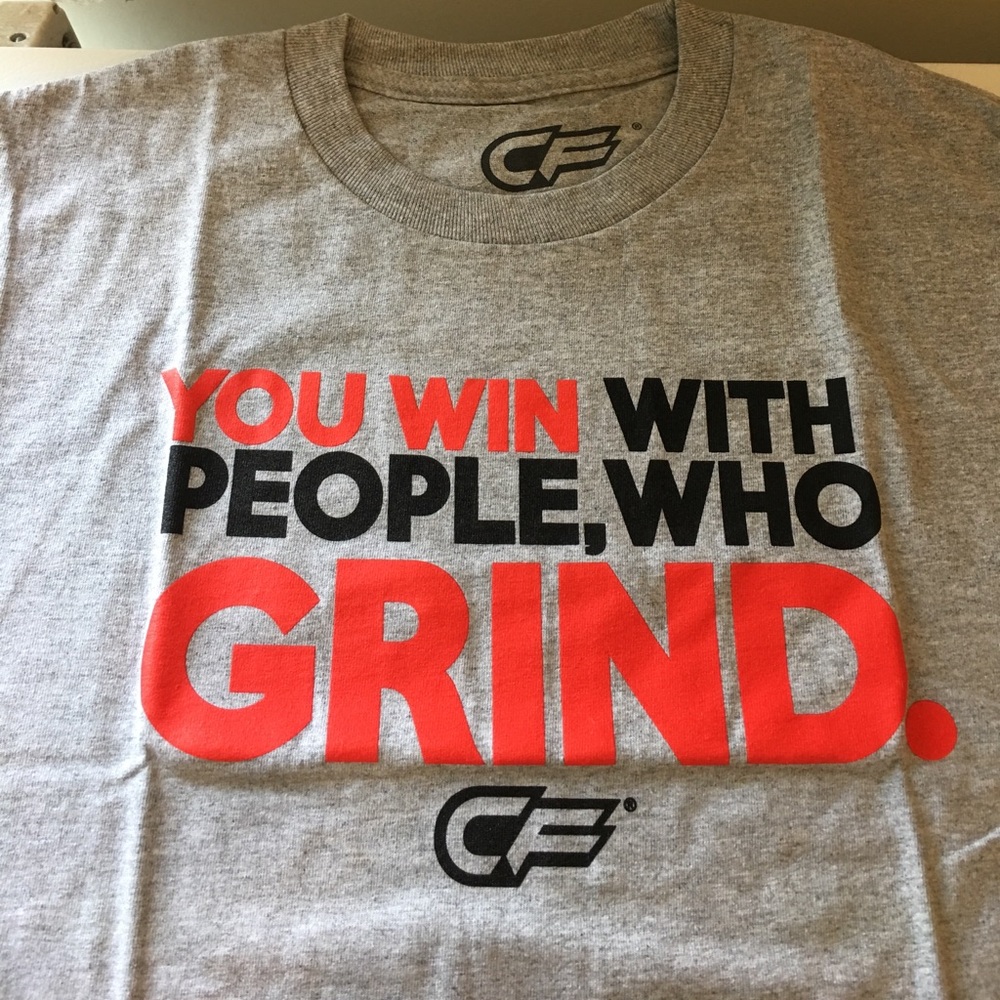 Gray youth medium cage fighting t-shirt mma grind