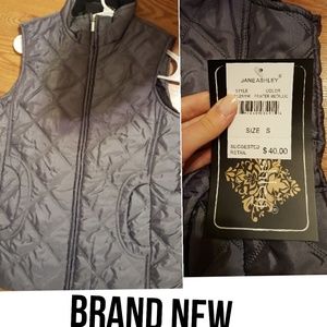 Bnwt Jane Ashley silver vest