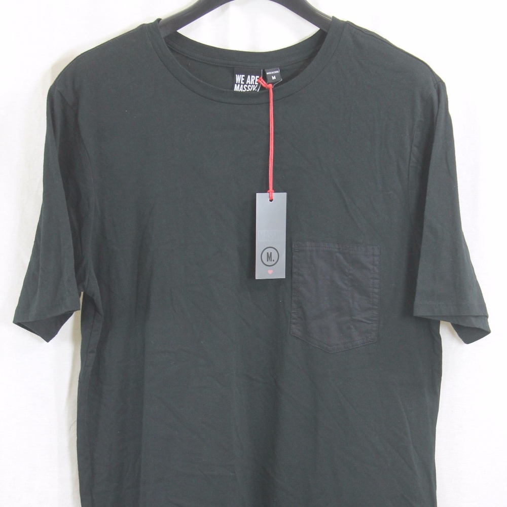 WE ARE MASSIV BLACK T-SHIRT MEDIUM NWT