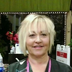 Meet your Posher, Paula