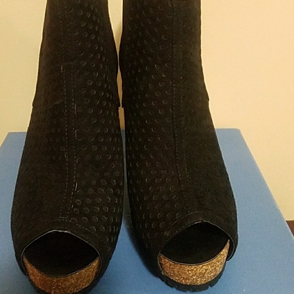 Simply Vera Vera Wang Open Toe Booties - Picture 7 of 8