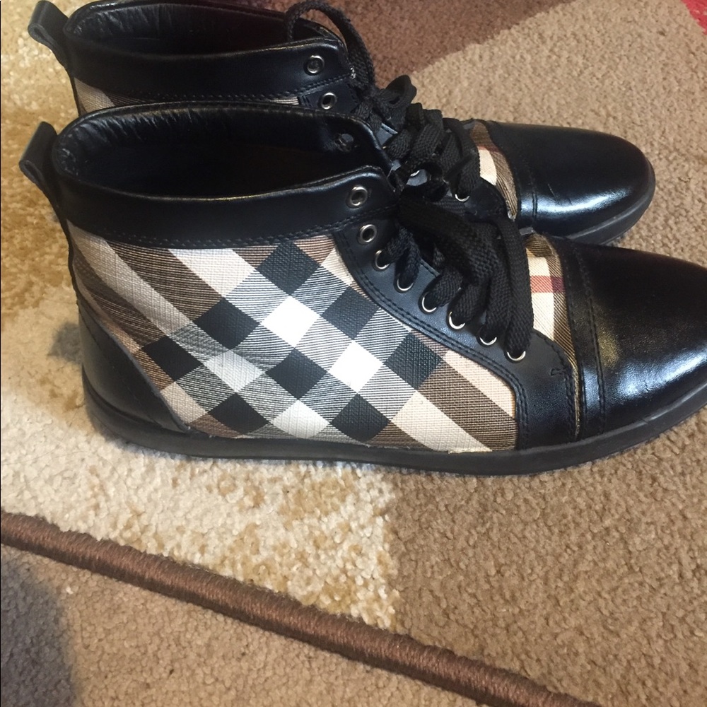 Burberry shoes