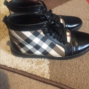 Burberry shoes