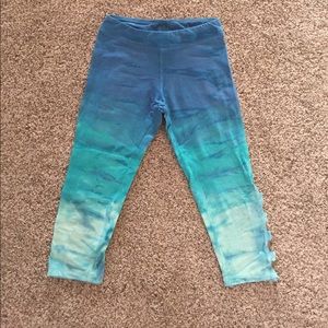Good Condition Hard Tail Tie Dye Capris small