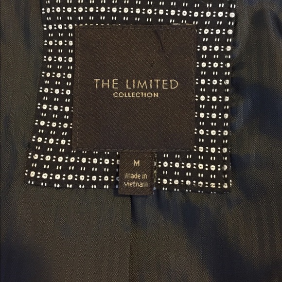 The Limited Short-Sleeve Blazer - Picture 2 of 4
