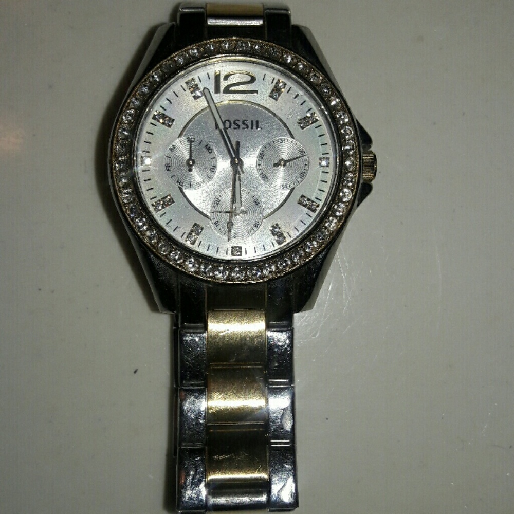 Fossil Watch - Picture 2 of 3