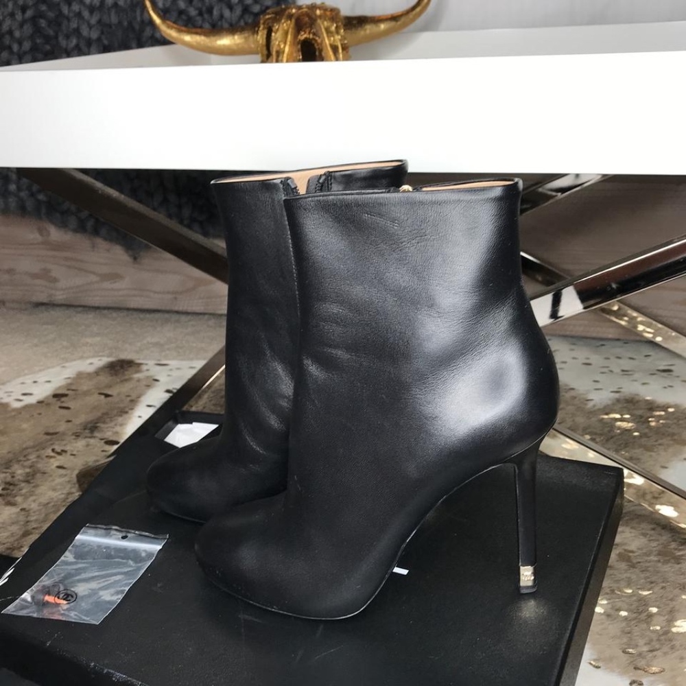 Chanel 15b Lambskin Leather Short Ankle Metal Heel - Picture 7 of 8