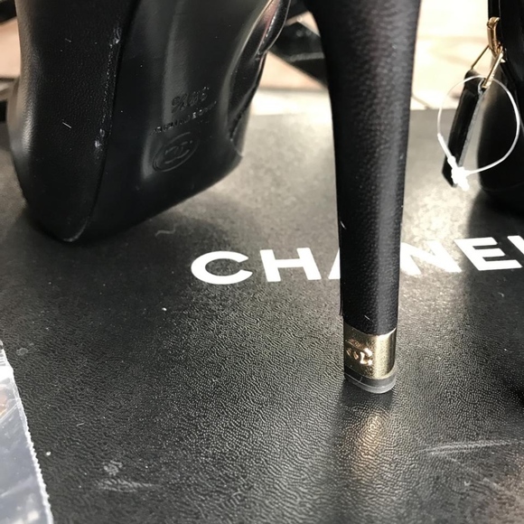 Chanel 15b Lambskin Leather Short Ankle Metal Heel - Picture 6 of 8