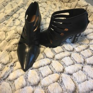 Aldo booties! Size 7