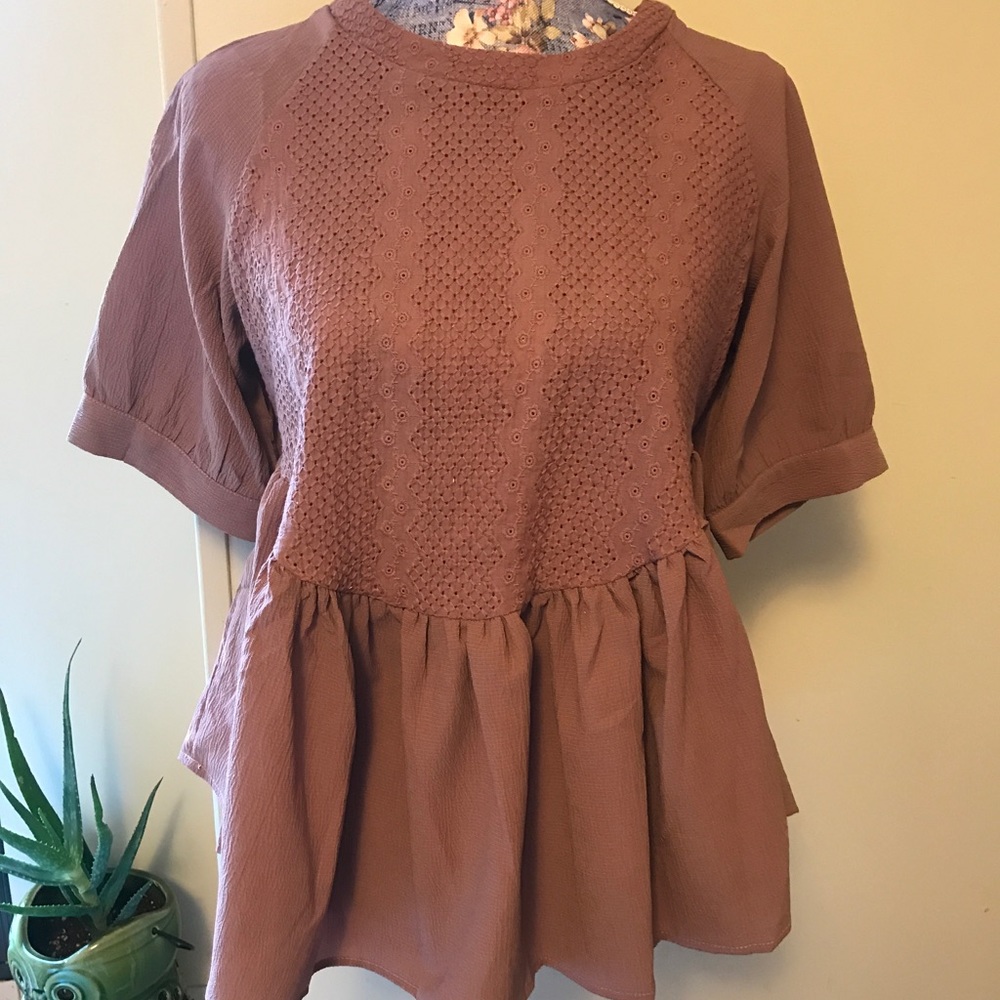 Gorgeous boutique peplum top