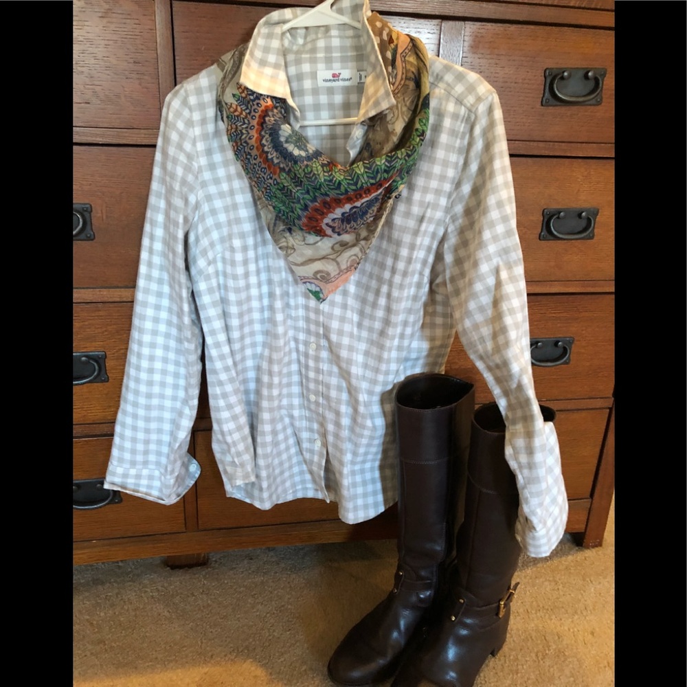 Vineyard vines flannel top